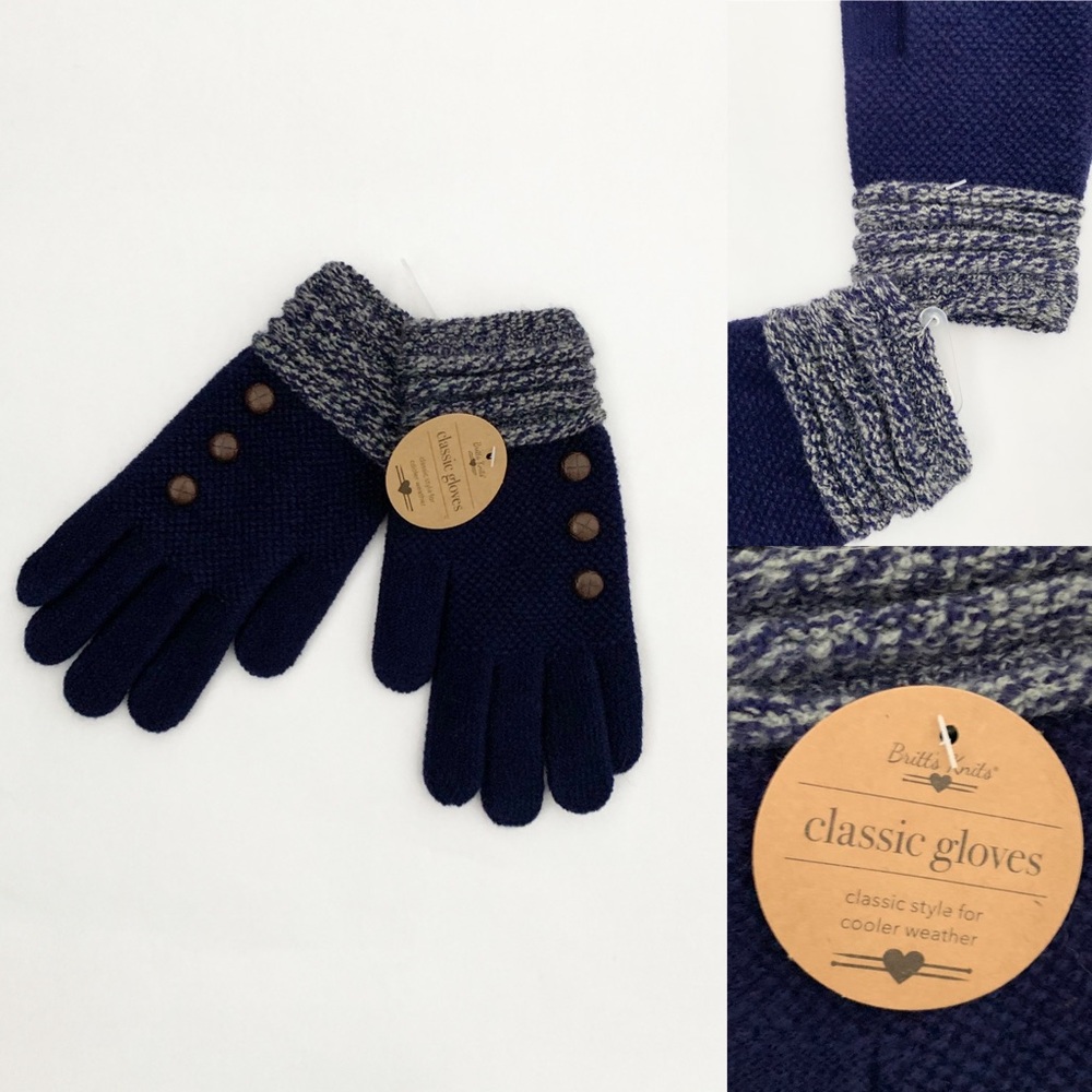 🛍 HOST PICK 🛍 - Classic Navy Button Gloves - NWT